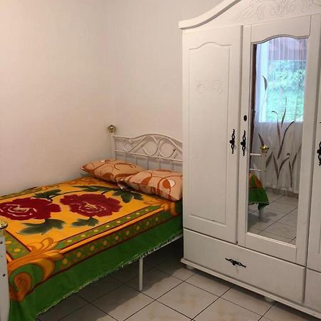 Jo Et Elie Apartment Ле Госие Екстериор снимка