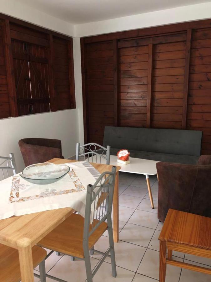 Jo Et Elie Apartment Ле Госие Екстериор снимка